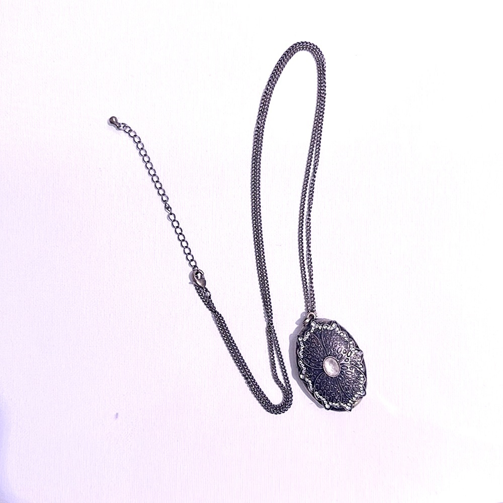 Oval Pendant on Long Antique Gold Adjustable Chain